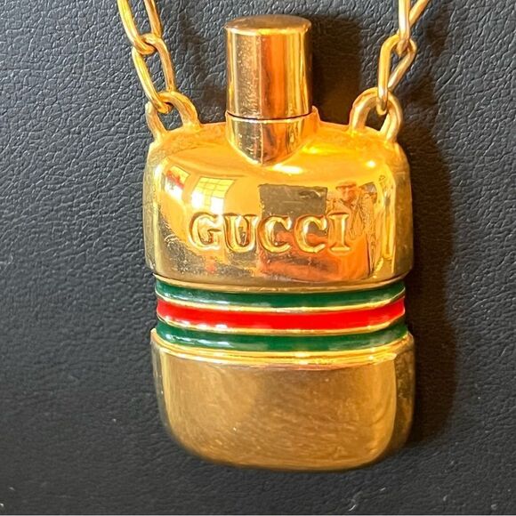 Gucci Vintage Gold Pendant Perfume Necklace - Picture 6 of 8